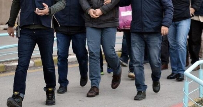 İzmir merkezli 6 ilde eski polis memurlarına yönelik FETÖ operasyonu başlatıldı