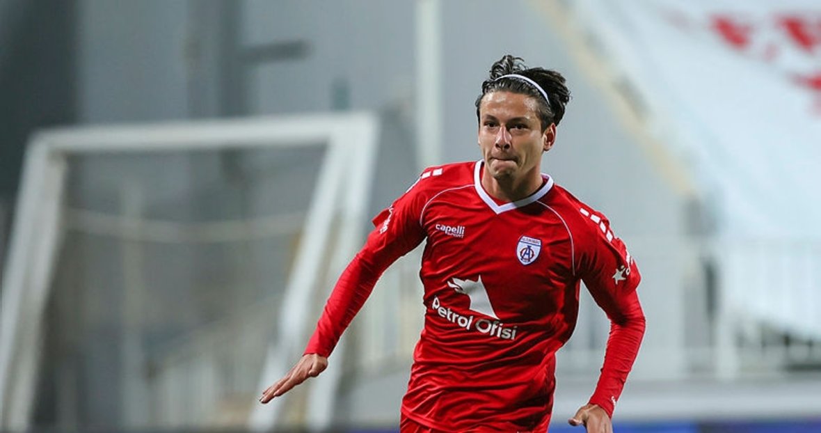 Ara Transfer Doneminde Altinordu Nun Genc Futbolculari Takimdan Ayrilacaklar Altinordu Haberleri