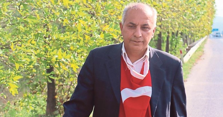 Aşı karşıtı adam Ankara’dan İstanbul’a yürüyerek gidiyor