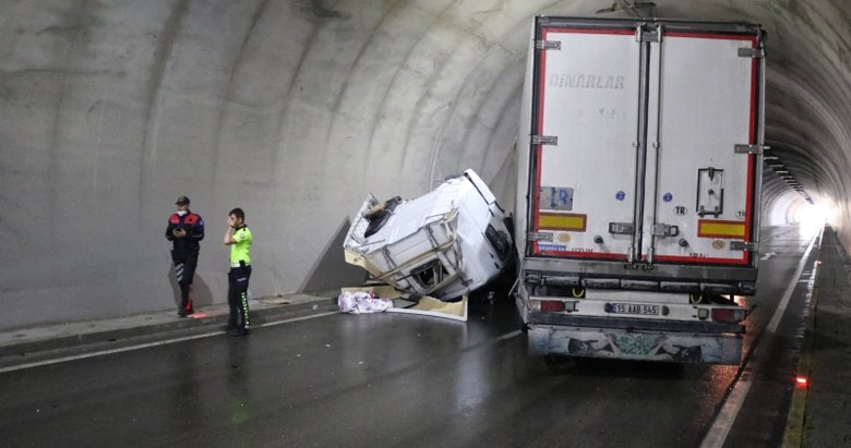 Afyonkarahisar-Antalya karayolu tek taraflı ulaşıma kapandı