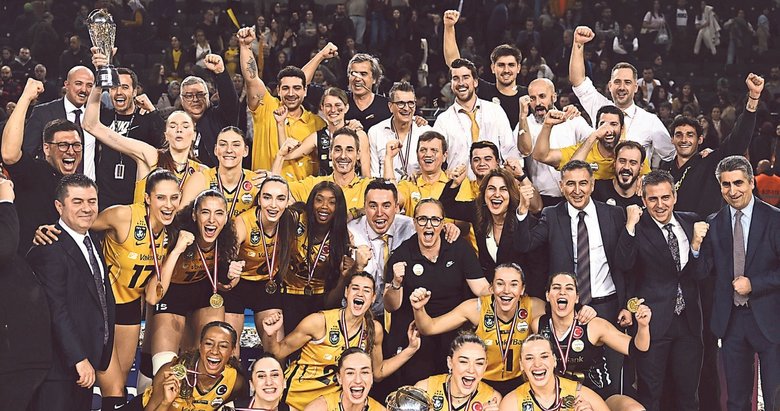 Kupa Voley’de Vakıfbank güldü