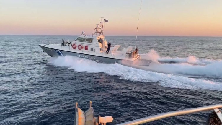 Teknesini batırmakla tehdit etmişti! Yunan tacizine ikinci kez kafa tuttu!