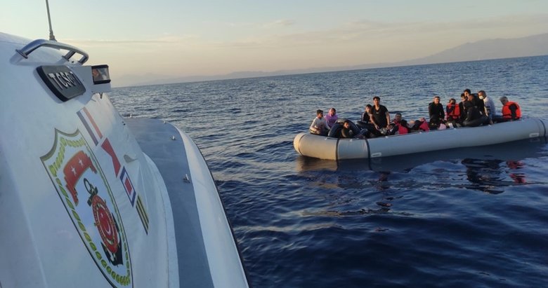 İzmir’de Yunanistan’ın geri ittiği 49 düzensiz göçmen kurtarıldı