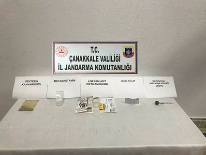 Jandarma, bayram boyunca zehir tacirlerine geçit vermedi