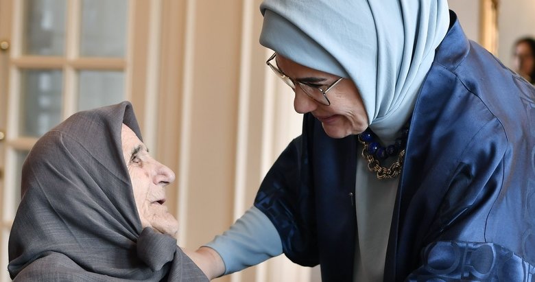 ‘Dünyaya anne kalbi merhameti diliyorum’