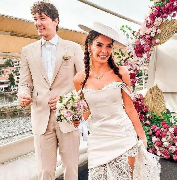 Ebru Şahin ve Cedi Osman Çeşme’de düğün yaptı