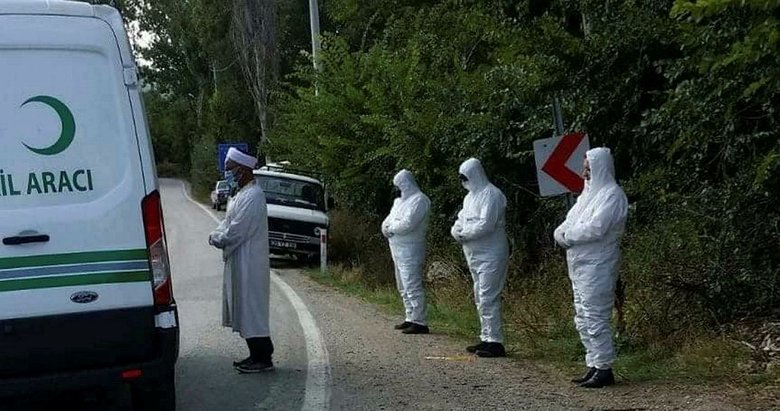Koronavirüsten öldü, gömüldükten sonra tabutu yakıldı