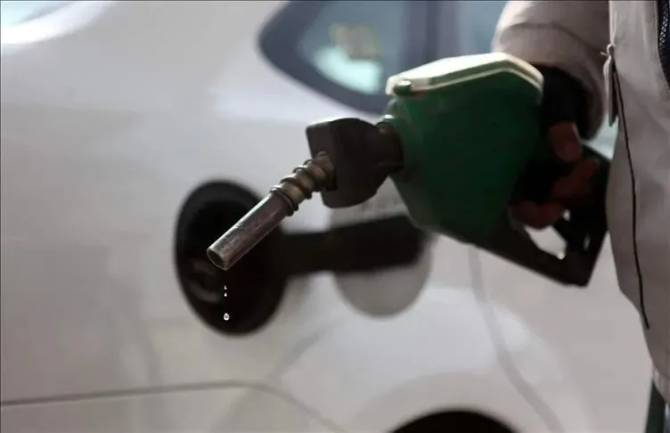 SON DAKİKA: İzmir’de sürücülerin gözü tabelada! AKARYAKIT FİYATLARI 3 EYLÜL Pompada son durum: 3 Eylül benzin, motorin ve LPG ne kadar?