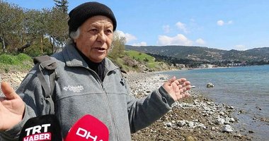Foça'da deniz 20 metre çekildi