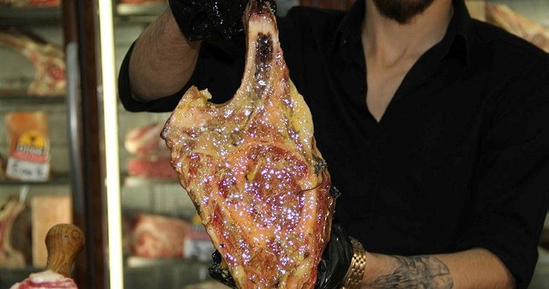 Bu etin kilosu 16 bin lira! Özel olarak hazırlayıp Torbalı’da satıyorlar