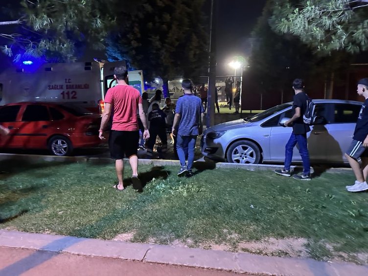 Çocuk parkında silahla vurularak öldürüldü