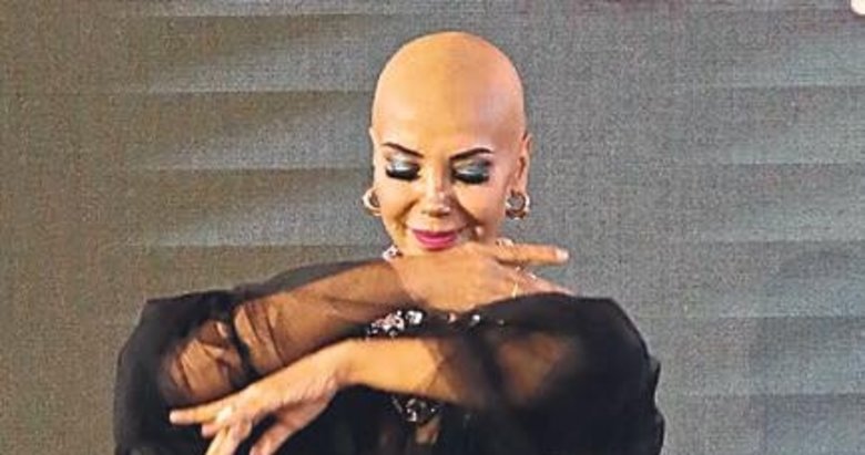 Dans sanatçısı Tanyeli konuştu: Türkiye’de sağlık sistemi çok iyi