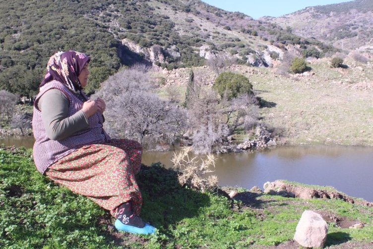 İzmir’de heyelanın vurduğu köy mezarlığı sular altında kaldı