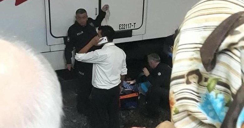 İzmir’de İZBAN’ın önüne atlayan kişi yaralandı
