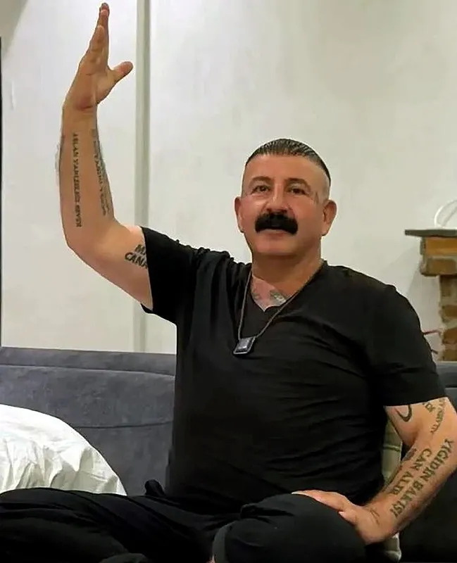milyonlarca-izlenme-alan-fenomen-katil-cikti-farkli-isimle-yeni-hayat-1790761997568.jpeg