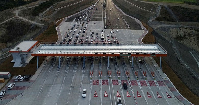 Bakan duyurdu: İzmir-İstanbul Otoyolu’ndan geçen araç sayısı belli oldu!