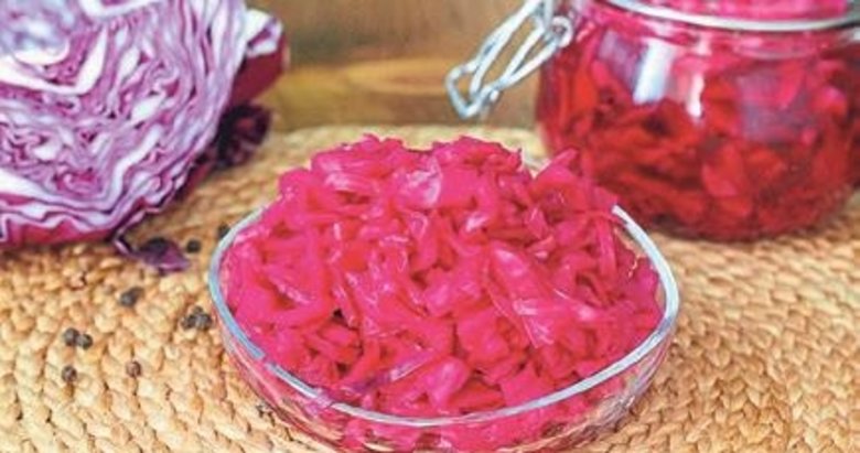 Düşük kalorili mor lahanayı tüketin