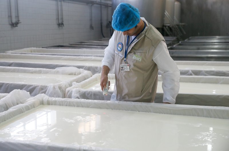 İzmir’de süt ve süt ürünleri işletmelerinde denetim!
