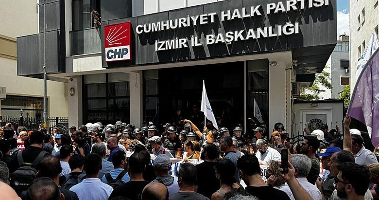 CHP krizi çözemeyince memurlar iş bıraktı