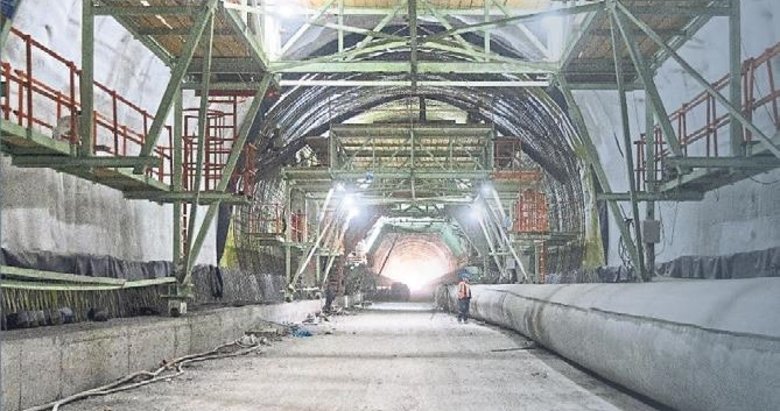 Onat Tüneli’nde ışığa 210 metre kaldı