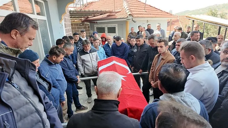 manisa-somadaki-gocukte-yurek-yakan-detay-babasinin-gocukte-kaldigini-kurtarma-calismasina-gidince-ogrendi-1791105559335.jpeg