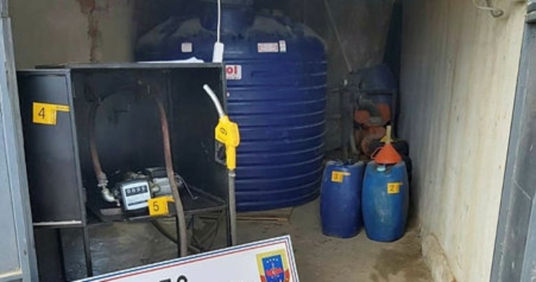 Manisa’da kaçak benzin satışı yapan eve baskın