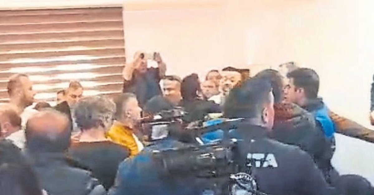 CHP’li üyeden yumruklu saldırı