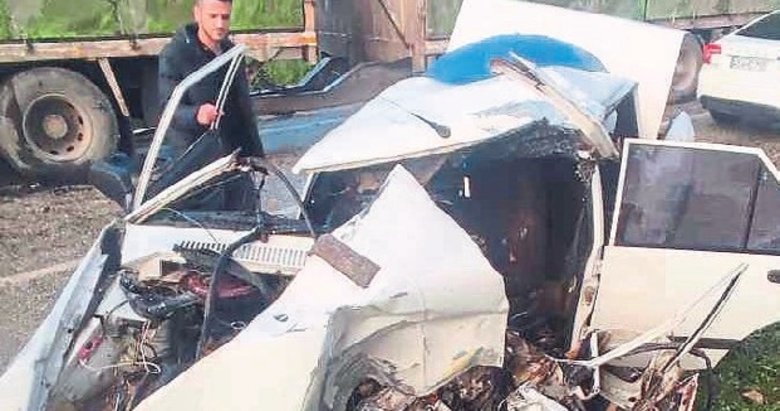 Manisa’da hurdaya dönen araçtan cansız bedeni çıktı