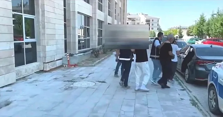 Kütahya’da sahte para operasyonu! 217 bin 600 TL ele geçirildi