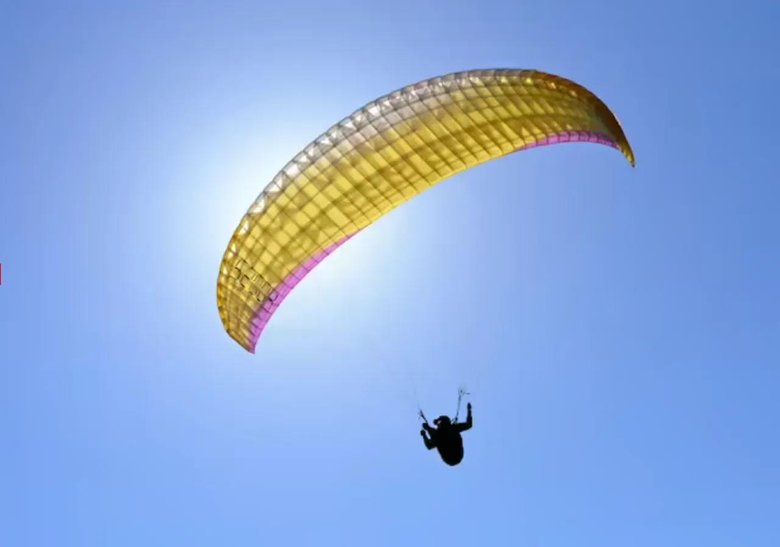 Denizli’de yamaç paraşütü kazası! Genç kız yere çakılarak hayatını kaybetti