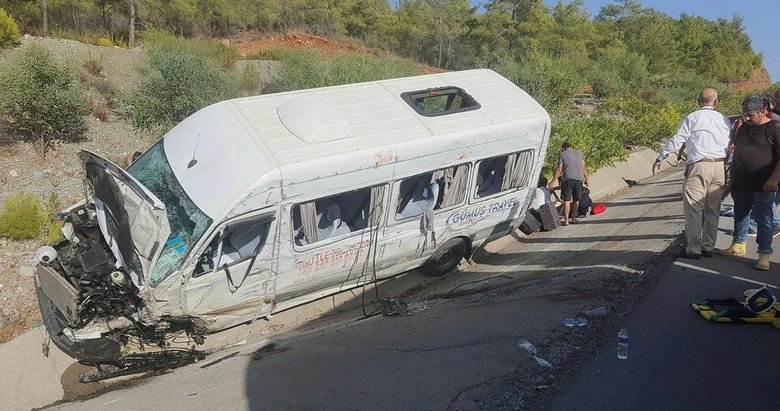 Fethiye’deki korkunç kazada minibüstekiler dehşeti yaşadı