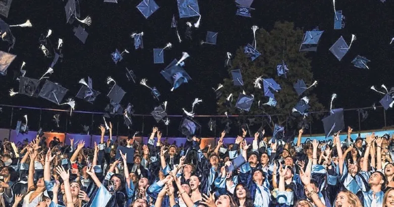 Çeyrek asırlık Yaşar’da mezuniyet sevinci