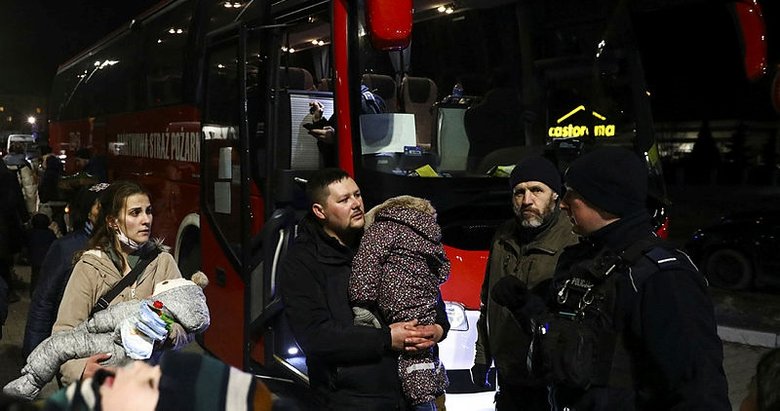 24 saatte 29 bin kişi Polonya sınırını geçti
