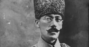 Yusuf İzzet Paşa kimdir?
