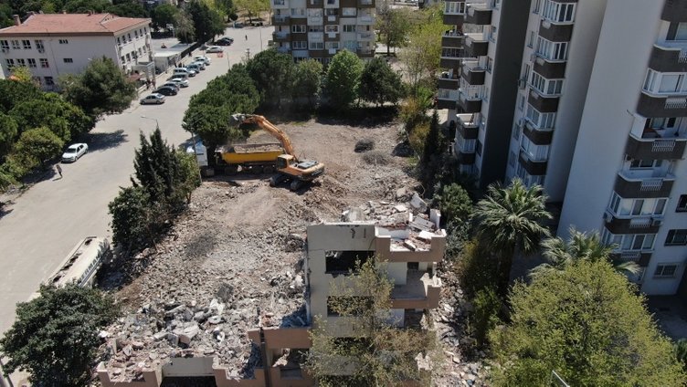İzmir’de ağır hasarlı kaç bina kaldı? İşte çalışmalarda son durum