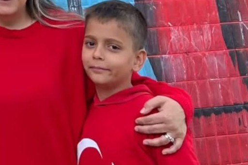 İzmir’de TikTok’taki kolonya akımı 10 yaşındaki Mert’i canından etti!