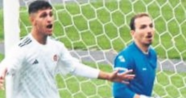 Baba kenarda, oğlu kalede