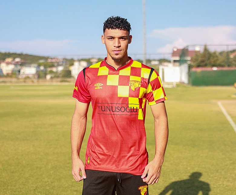 Göz-Göz’de samba rüzgarı