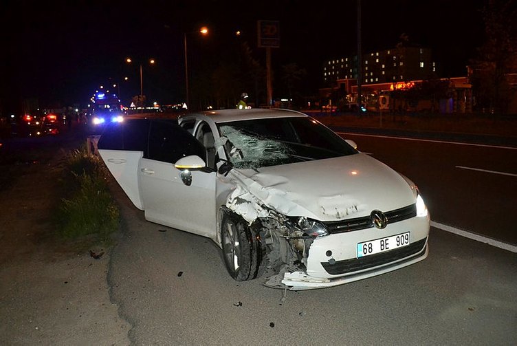 Üniversiteli genç kız yolun karşısına geçmek isterken otomobilin çarpmasıyla öldü