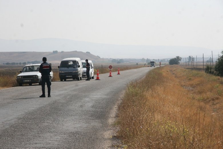 Afyonkarahisar’da 3 bin 300 nüfuslu belde karantinaya alındı