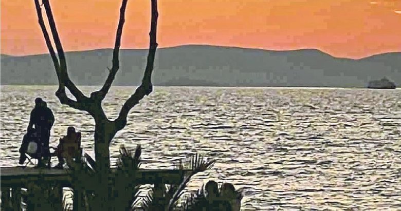 Gün batımı eşliğinde şef mutfağından lezzetler