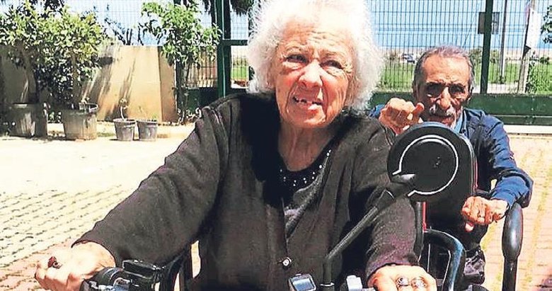 Aden Huzurevi’nde her gün eğlenceli