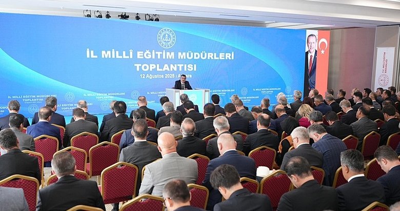 Bakan Tekin açıkladı! Kılık kıyafet ile ilgili yönetmelik değişti!