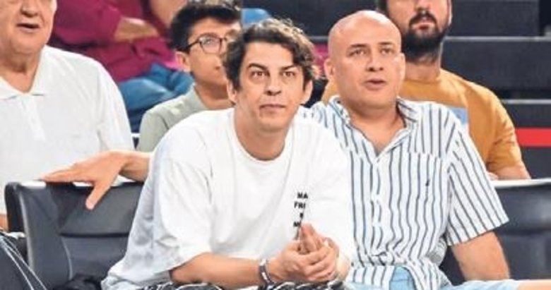 Norm Ender’den Türkiye Basketbol Milli Takımına Şarkı