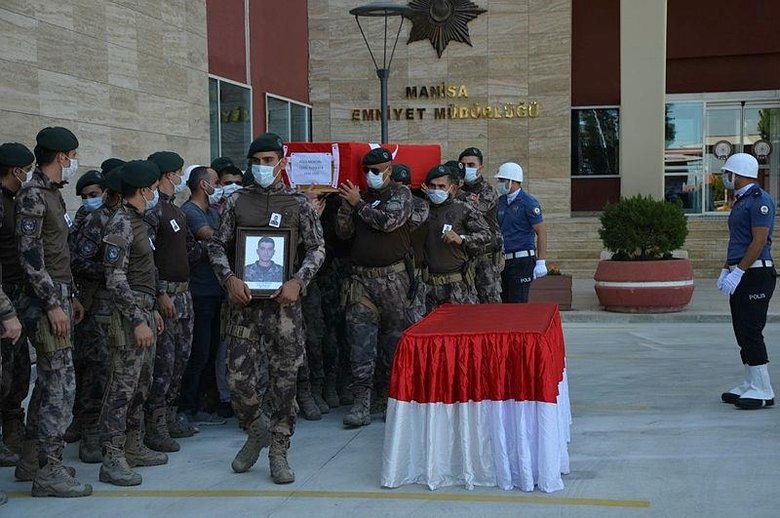 Akhisarlı özel harekat polisi yaşam mücadelesini kaybetti