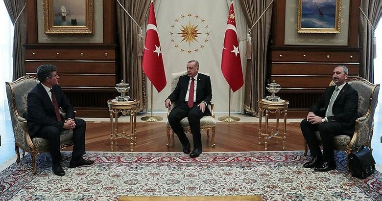 Başkan Erdoğan, Metin Feyzioğlu’nu kabul etti