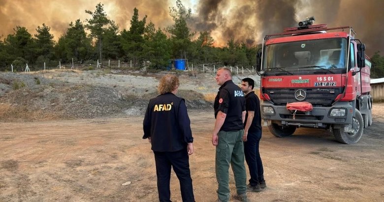 Orman yangınları nedeniyle 2 bin 619 kişi güvenli bölgelere alındı