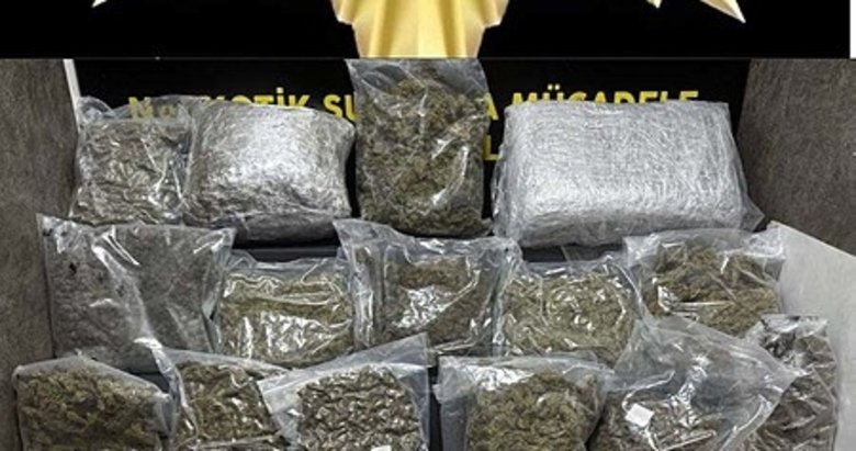 İzmir Konak’ta uyuşturucu operasyonu! Kıskıvrak yakalandılar