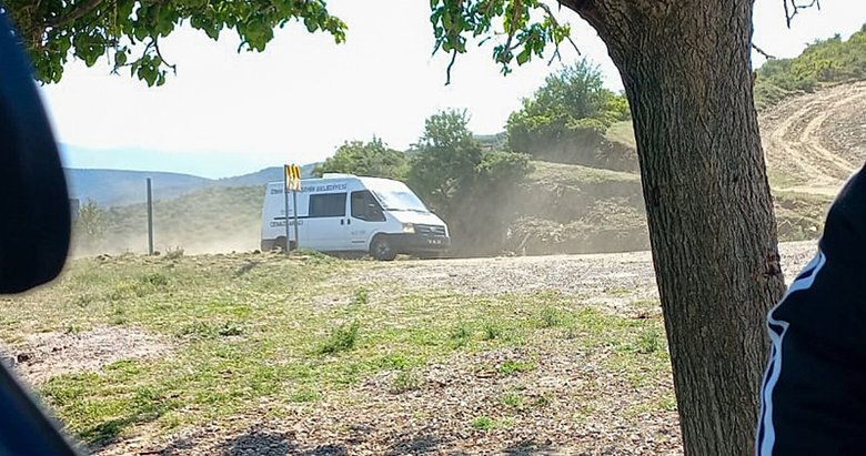 İzmir’de 3 kişiyi yaralayıp kaçan şüpheli, çıkan çatışmada öldü