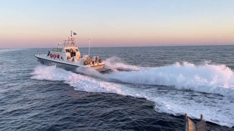 Teknesini batırmakla tehdit etmişti! Yunan tacizine ikinci kez kafa tuttu!
